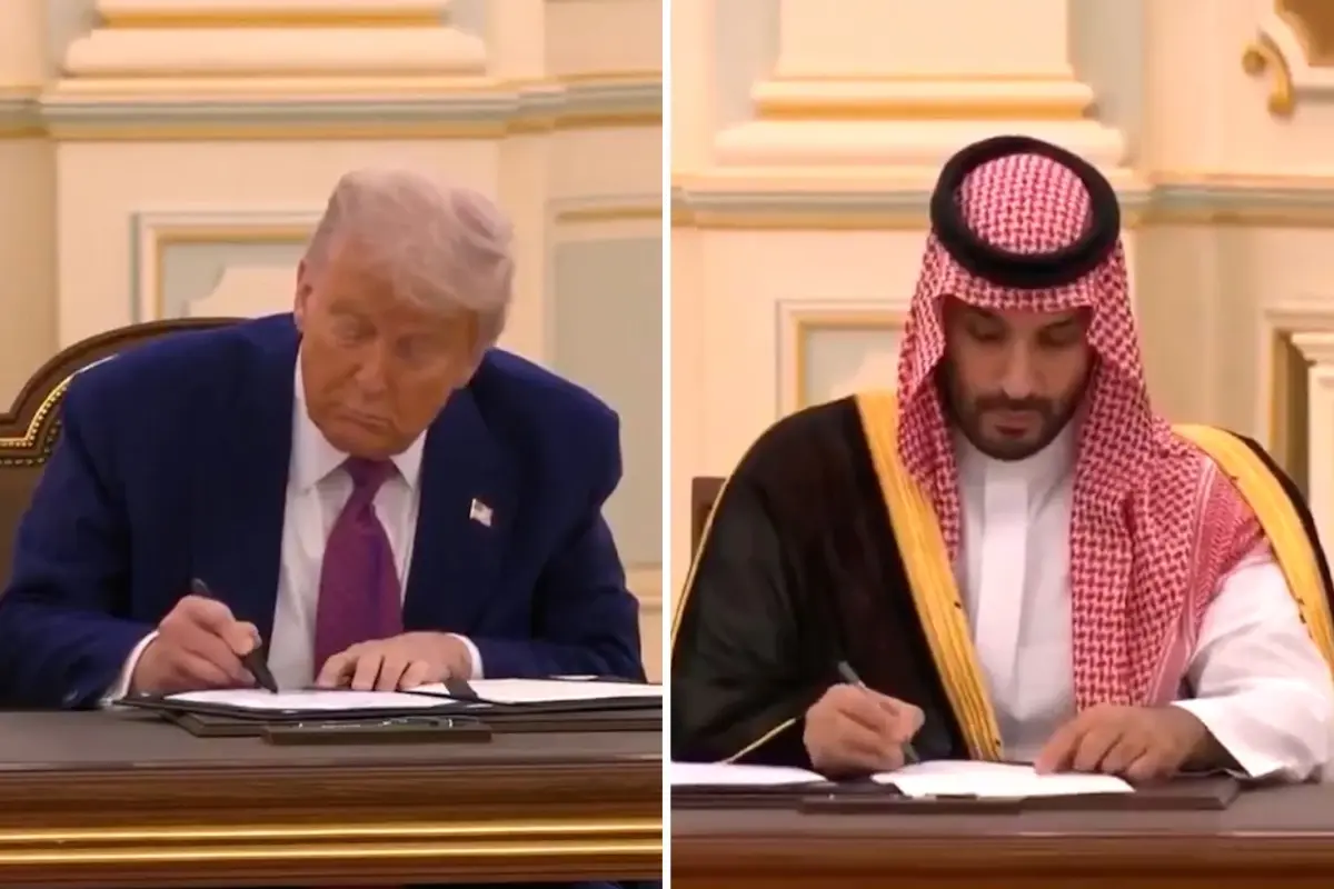 Trump'ın Suudi Arabistan ile tarihi silah anlaşmasını imzaladığı an