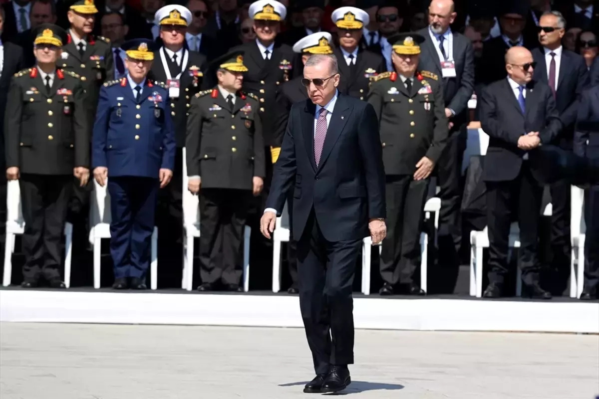 Yeni torba kanunu teklifi TBMM'de! Cumhurbaşkanı'na TSK için dikkat çeken yetki