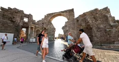 Antalya Turizmde Tarih Yazdı: 104 Bin Ziyaretçi Rekoru