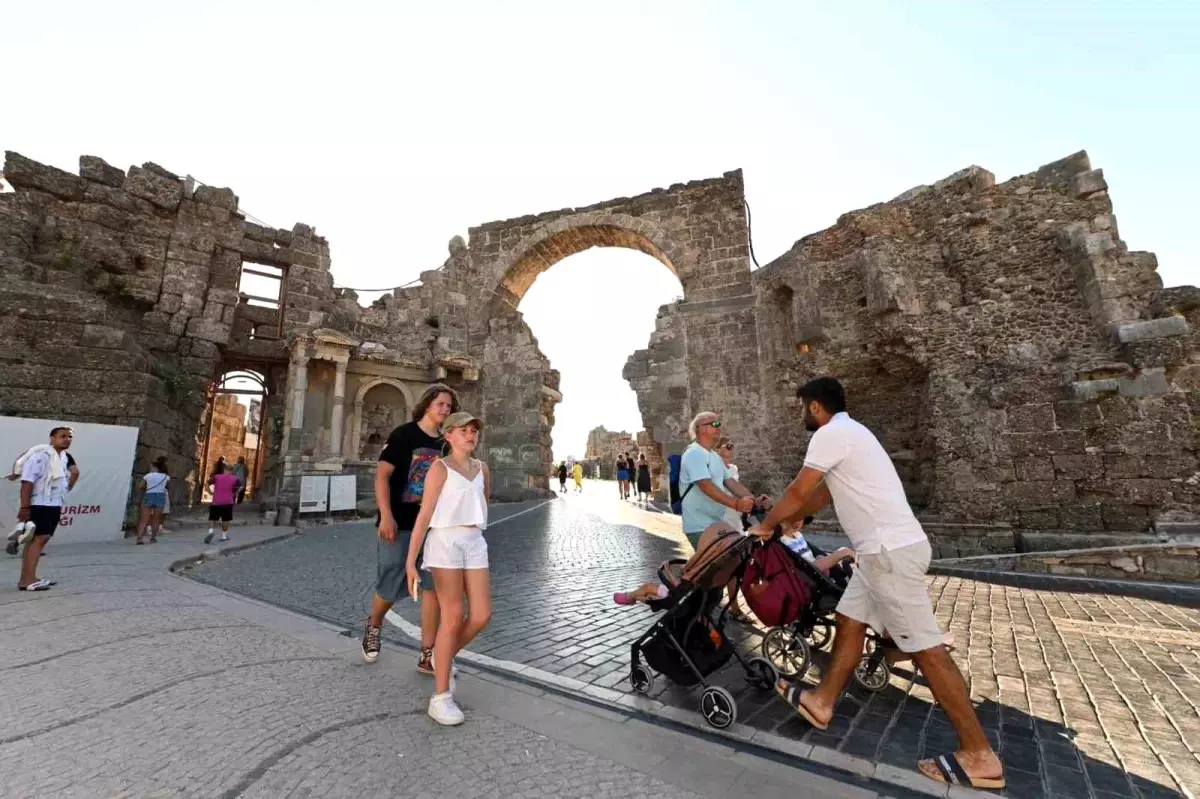 Antalya Turizmde Tarih Yazdı: 104 Bin Ziyaretçi Rekoru