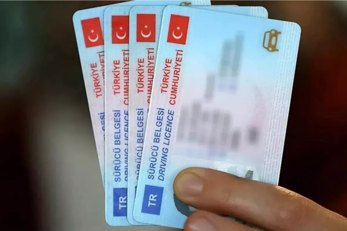 Ehliyetini yenilemeyenlere 12.978 TL ceza! Son gün 31 Temmuz