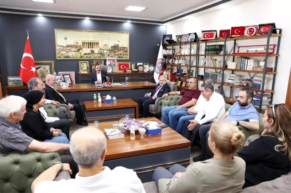 ATO Başkanı Gürsel Baran'dan AHİD Başkanı Hilmi Yaman'a Hayırlı Olsun Ziyareti