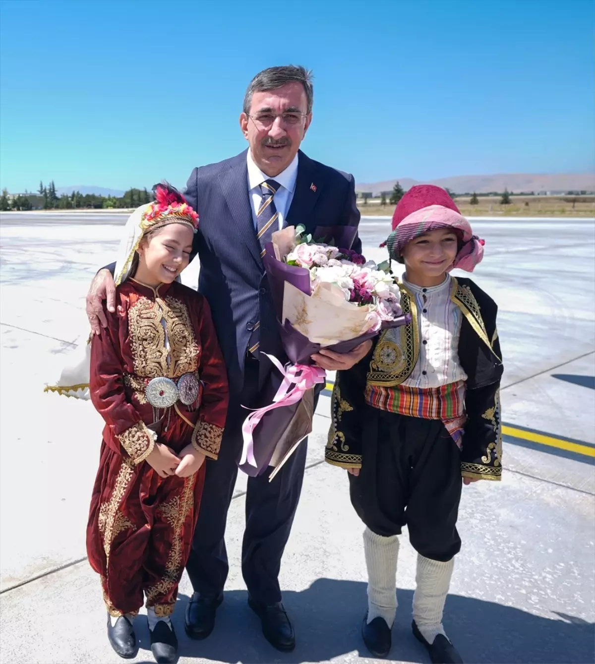 Cumhurbaşkanı Yardımcısı Yılmaz, AK Parti Konya İl Başkanlığı'nda konuştu Açıklaması