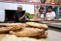 Elazığ'da Fırıncılar Aşırı Sıcaklarda Ekmek Parası İçin Mücadele Veriyor