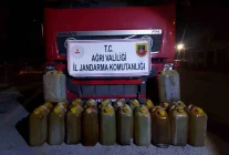 Ağrı'da Yol Kontrolünde Kaçak Akaryakıt ve Sigara Ele Geçirildi