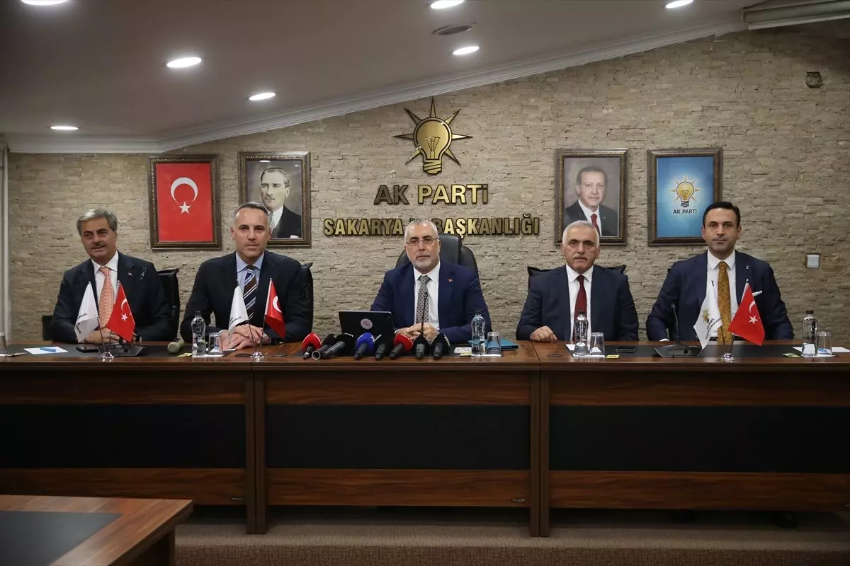 Bakan Işıkhan: 'Terörsüz Türkiye Hedefine Birlikte Ulaşacağız'