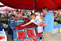 Erzincan'da Salça Yapım Mevsimi Başladı: Domates ve Biber Fiyatları