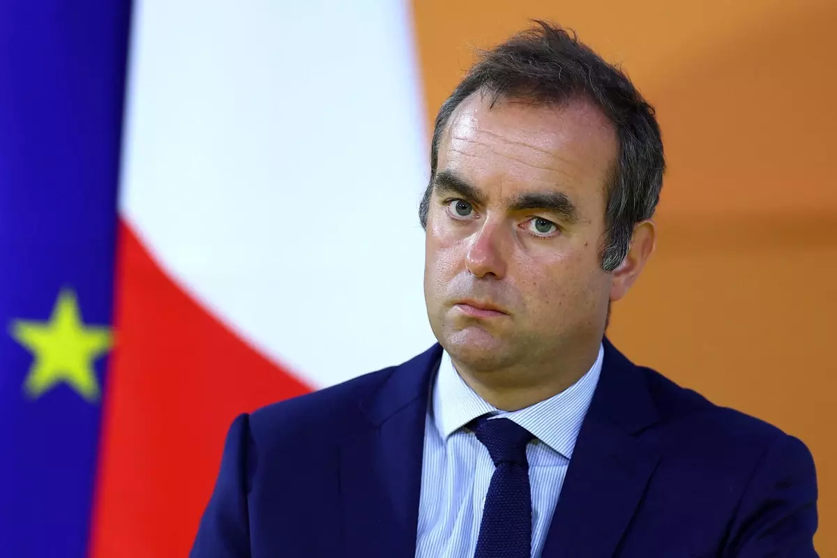 Fransa'da Yeni Başbakan Sébastien Lecornu Atandı