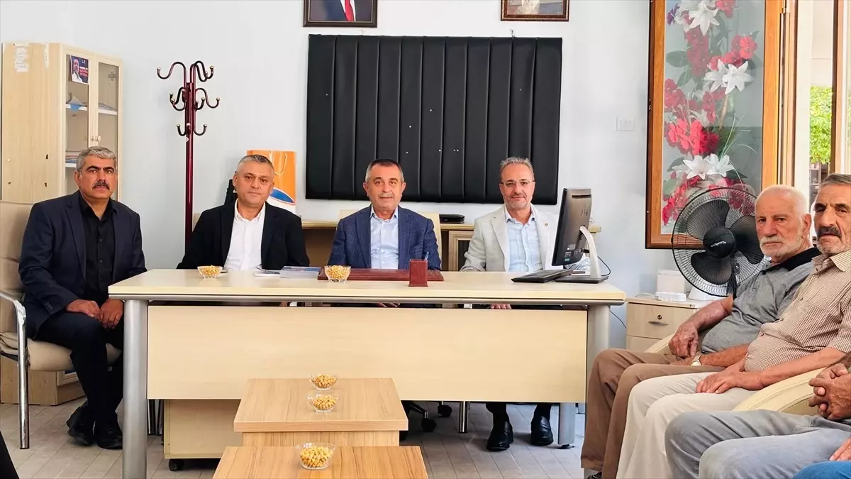 İhsan Koca Ağın'da Partililerle İstişare Toplantısı Düzenledi