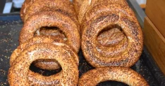 İzmir'de Simit Fiyatı 20 TL'ye Yükseldi