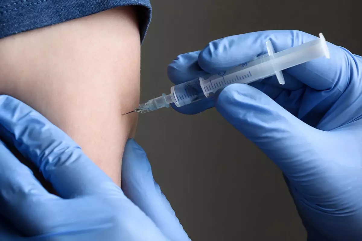 Bakanlık harekete geçti! 3 milyon doz aşı alınacak