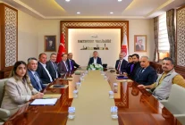 Bayburt'ta Dikenless Kuşburnu Üretimi Değerlendirildi