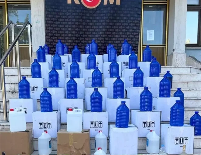 Denizli'de Kaçak Alkol Operasyonu: 642 Litre Etil Alkol Ele Geçirildi