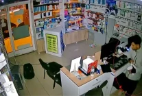 Elazığ'da Telefon Bayisinden Hırsızlık: Şüpheli Tutuklandı