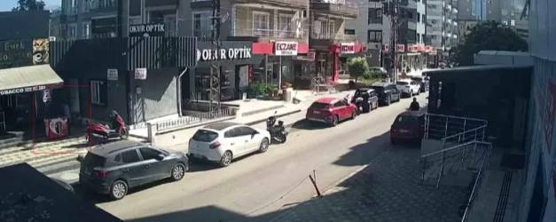 Hatay'da Dondurma Dolabından 7 Bin TL'lik Hırsızlık