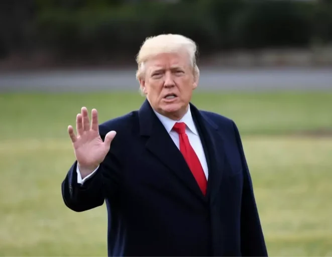 Trump'tan Orta ve Ağır Hizmet Kamyonlarına Yüzde 25 Gümrük Vergisi