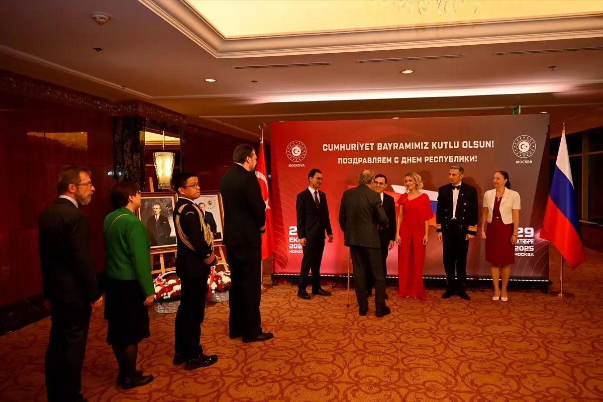 Türkiye Cumhuriyeti'nin 102. yılı Moskova'da resepsiyonla kutlandı