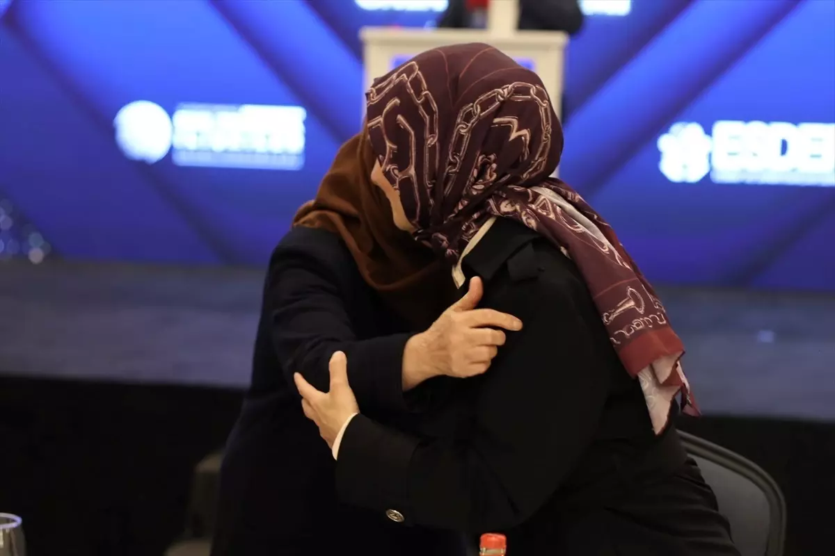 Bakan Göktaş, 'Esnaf Ailesi Olmak' Projesinin Galasında Esnafın Önemi Vurgulandı