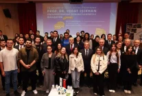 Bakan Işıkhan, İzmir'de öğrencilerle bir araya geldi