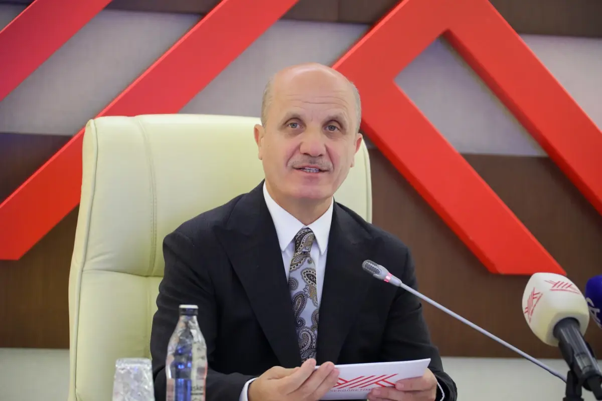 Başarılı üniversite öğrencilerine 3 yılda mezun olma imkanı sağlanacak