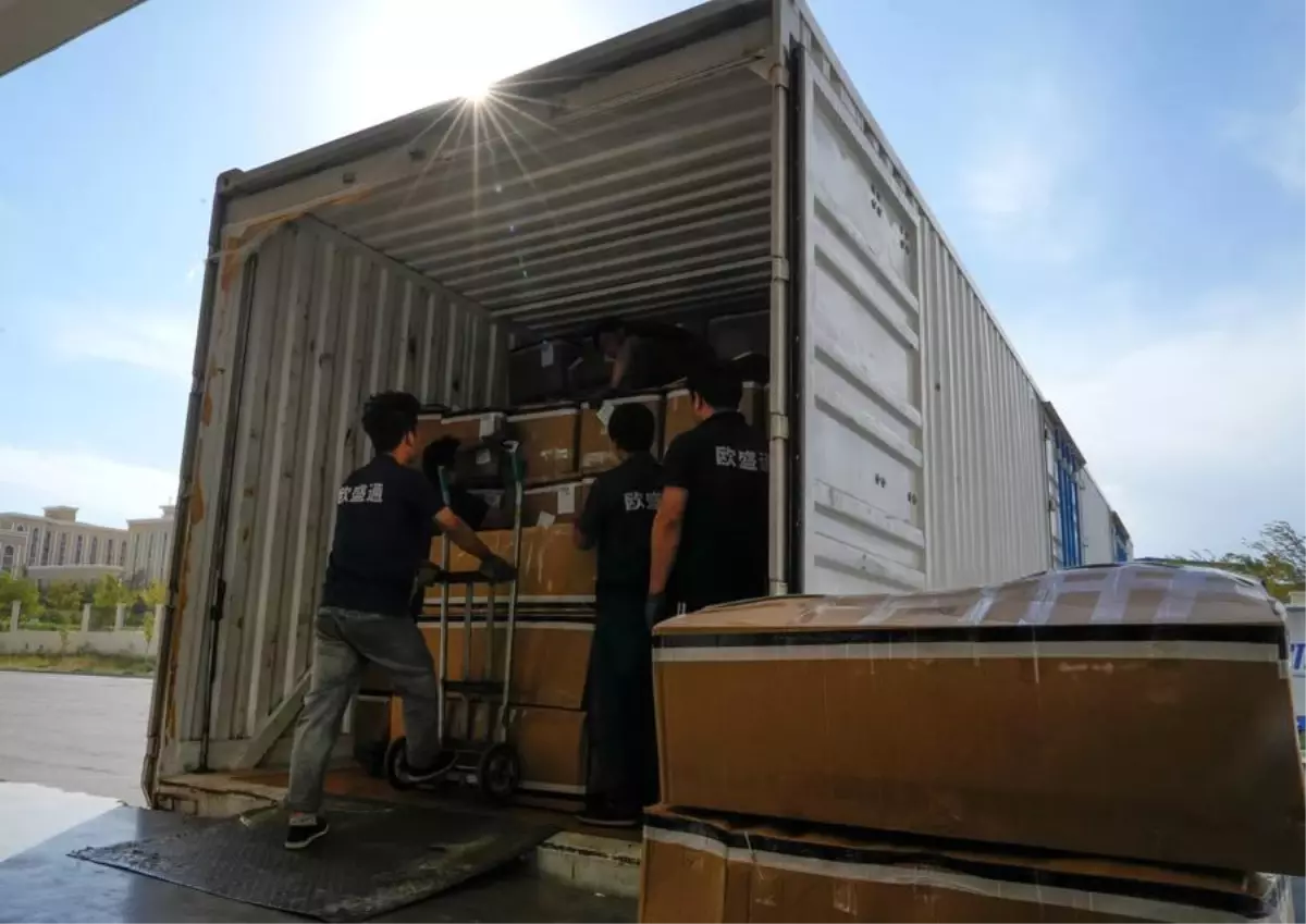 Çin-Avrupa Yük Treni Seferleri 7.000'i Aştı