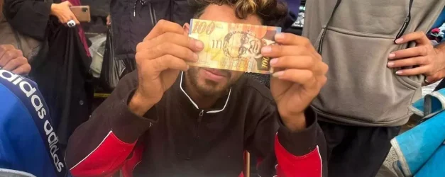 Gazze'de kağıt para tamiri için neden saatler harcanıyor?