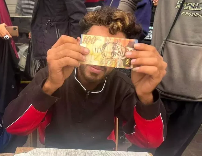 Gazze'de kağıt para tamiri için neden saatler harcanıyor?