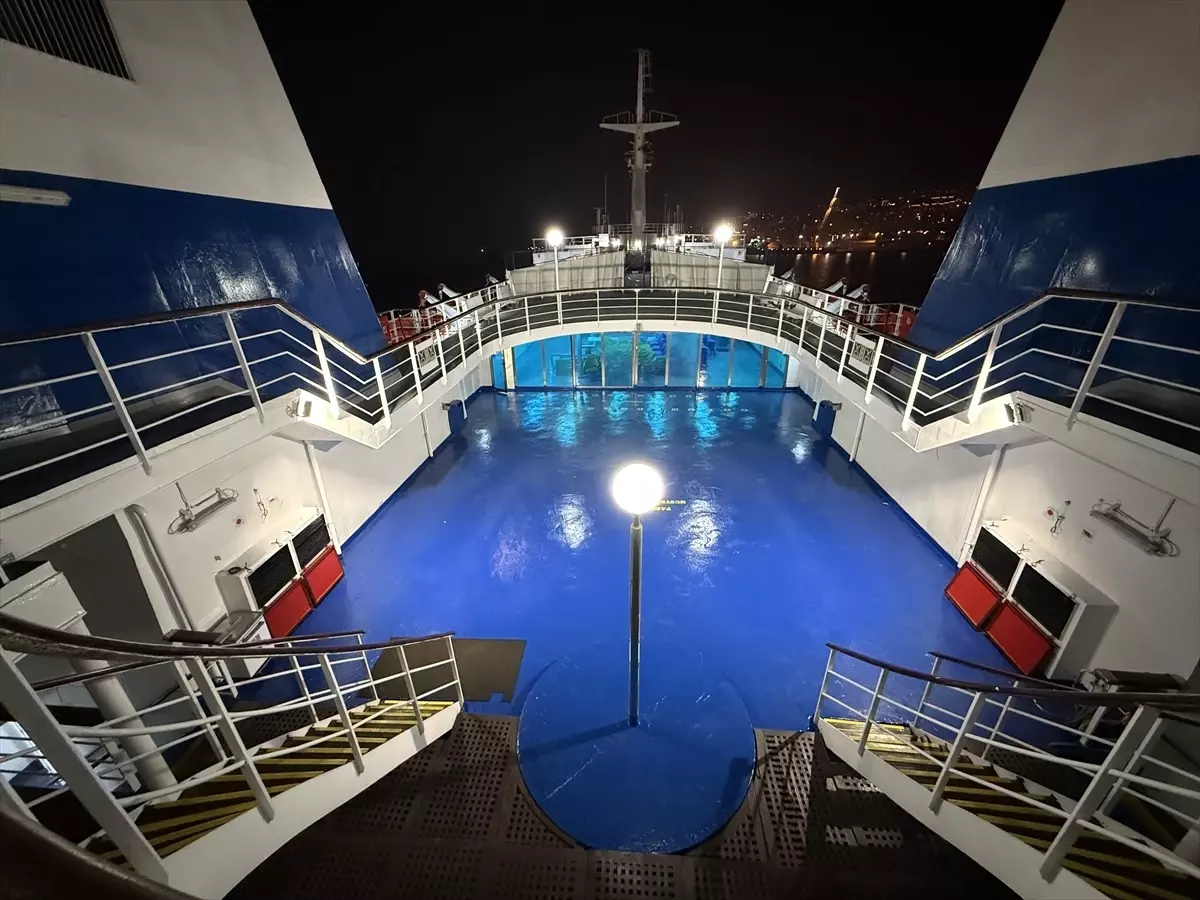 Trabzon-Soçi Feribot Seferleri 14 Yıl Aradan Sonra Yeniden Başladı