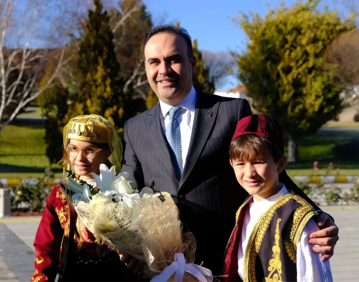Bakan Kacır: Cephede askerimizin kullanabileceği gıdayı Karaman'da üretelim