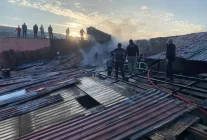 Bitlis'te Sanayi Sitesinde Çıkan Yangın Korkuttu