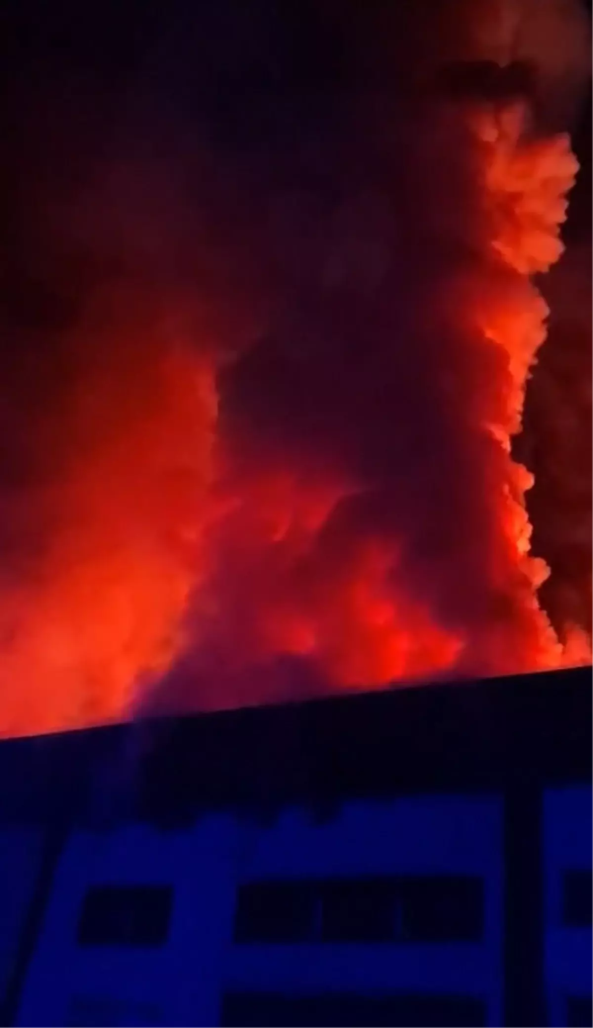 Kayseri'de mobilya atölyesinde yangın - Haberler