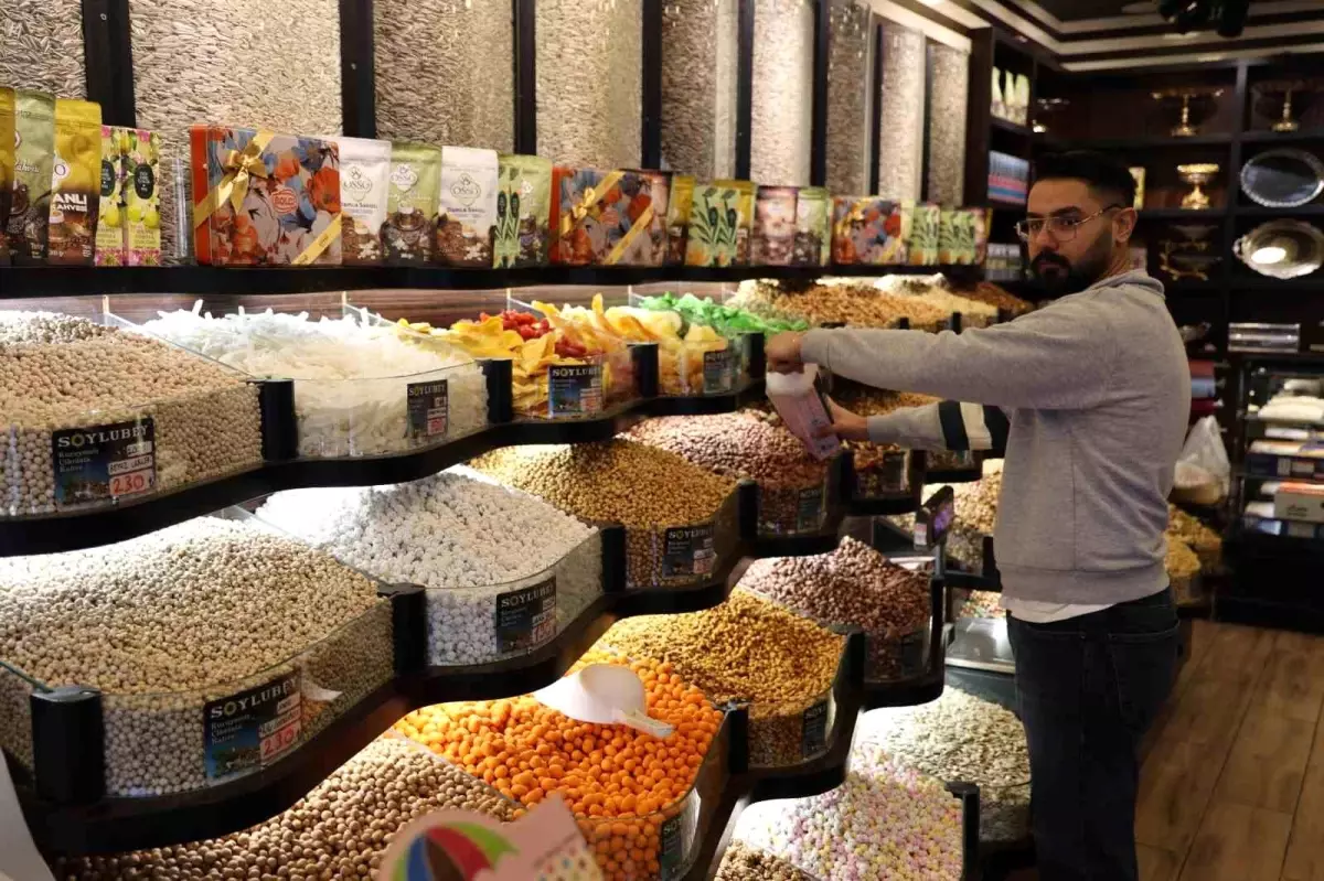 Kırşehir'de kuruyemişçiler, yılbaşında zam yapmayacak