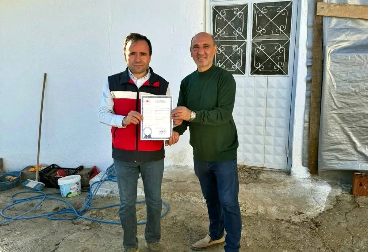 Simav'da 12 bin tavuk kapasiteli işletmeye yumurta paketleme faaliyeti için onay belgesi