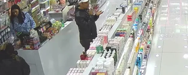 Bağcılar'da mağazada 'tırnakçılık' yaparken yakalanınca, ürün çalıp kaçtı