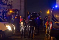 Fransız çiftçiler AB-Mercosur anlaşmasını protesto etmek üzere traktörleriyle Paris'e girdi