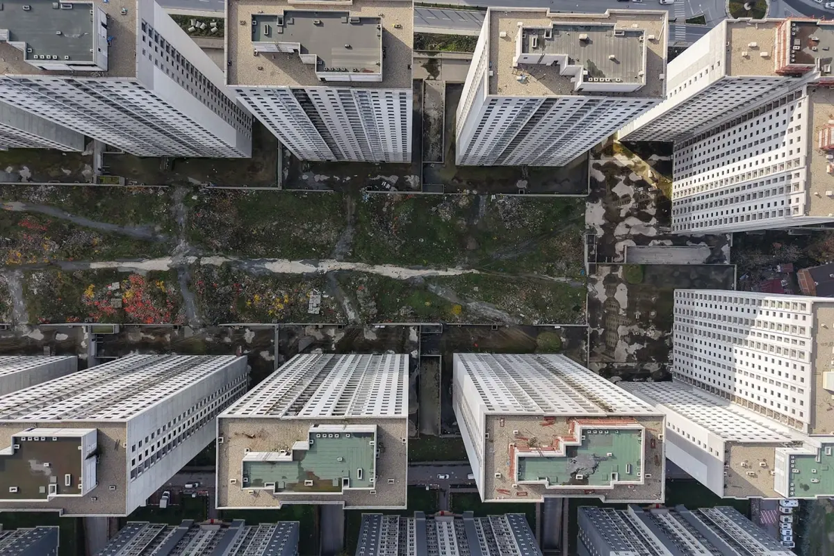 İstanbul'un gökdelen mezarlıkları Esenyurt'ta havadan görüntülendi