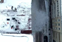 Muş'ta çatı temizleyen işçilerin zorlu mesaisi