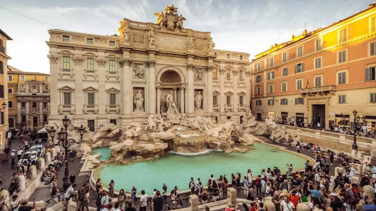 Artık Roma'daki Aşk Çeşmesi'ne para atmak da parayla