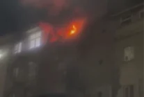 Bağcılar'da karton bardak imalathanesinde yangın