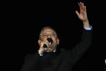 CHP Genel Başkanı Özel, partisinin Büyükada'da düzenlenen mitingine katıldı