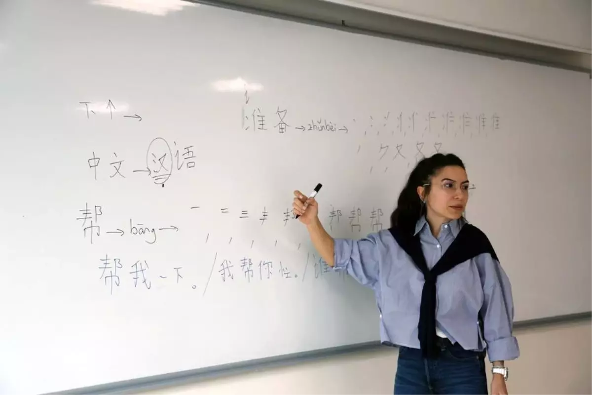 Çin'in Ekonomik ve Teknolojik Yükselişi Türkiye'de Çince Öğrenimine İlgiyi Artırıyor