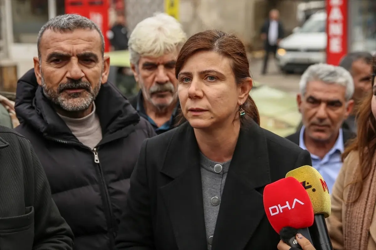 Diyarbakır Büyükşehir Belediye Başkanı Küçük'ten zabıta ile seyyar satıcılar arasındaki gerginliğine ilişkin açıklama