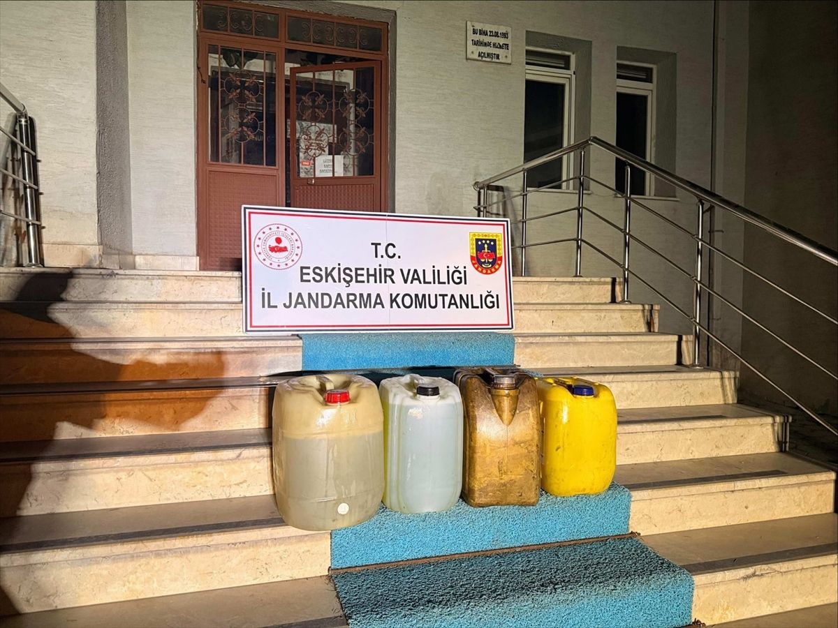 Eskişehir'de 130 litre kaçak akaryakıt ele geçirildi