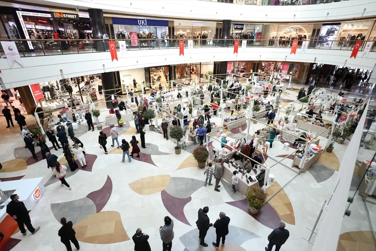 Gaziantep'te "Ekonomide Üretime Katılan Eller" projesinin satış günlerini başladı