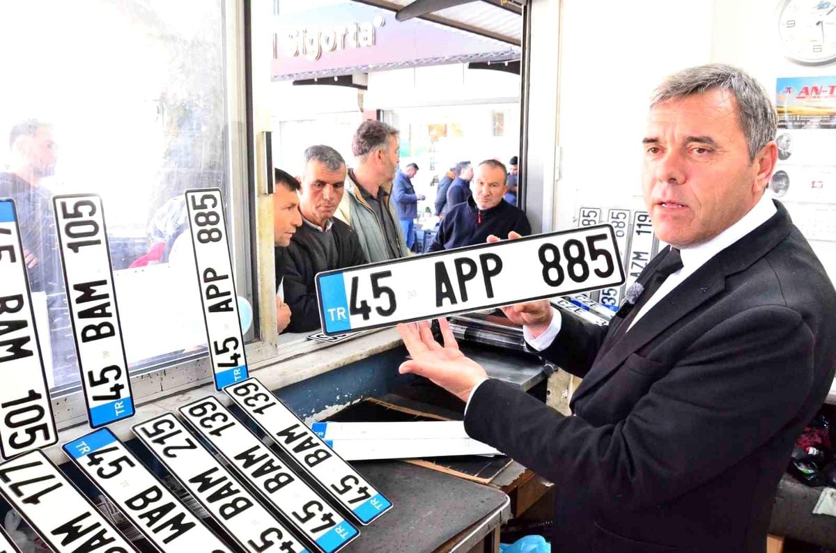 Manisa'da APP plaka yoğunluğu: 2 günde bin plaka değiştirildi