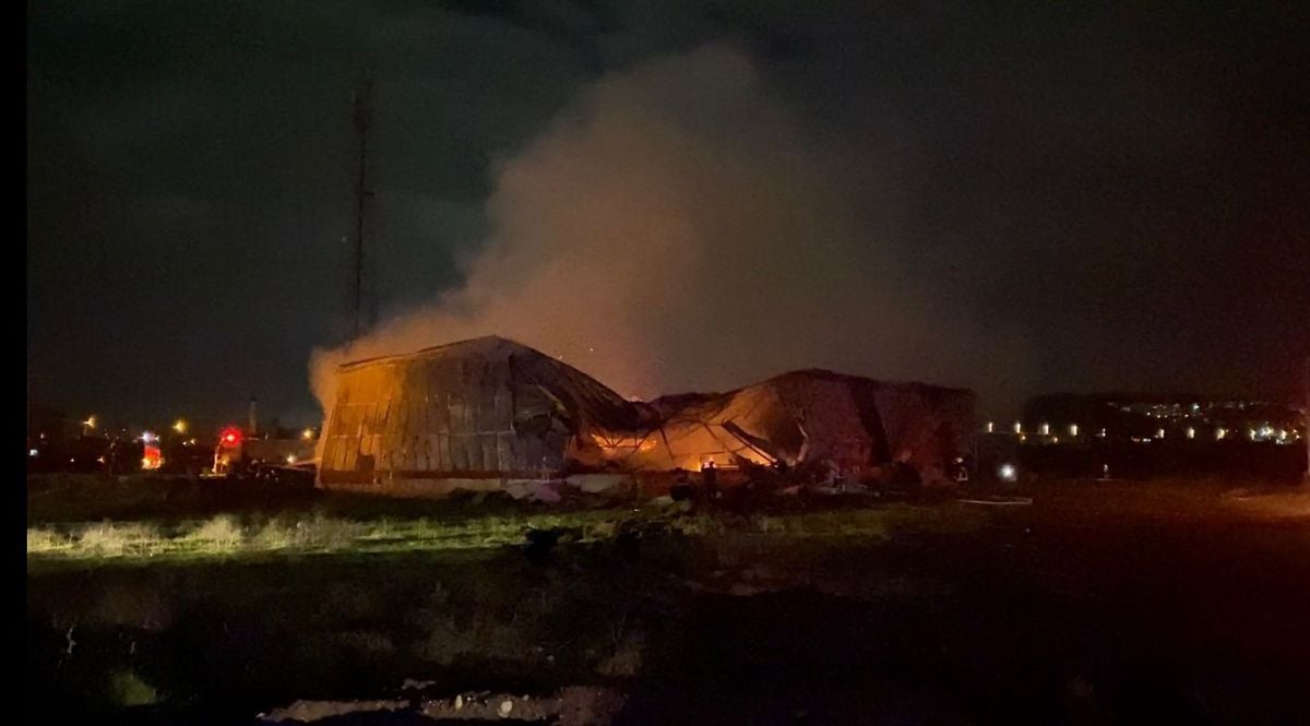 Osmaniye'de kağıt fabrikası yangını - Haberler