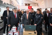 'Türkiye-Bulgaristan' iş birliğiyle temin edilen elektronik malzemeler, Dereköy'de teslim alındı