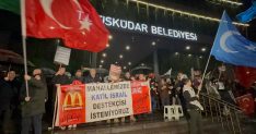 Üsküdar'da mahalle sakinlerinin McDonald's protestosu sürüyor
