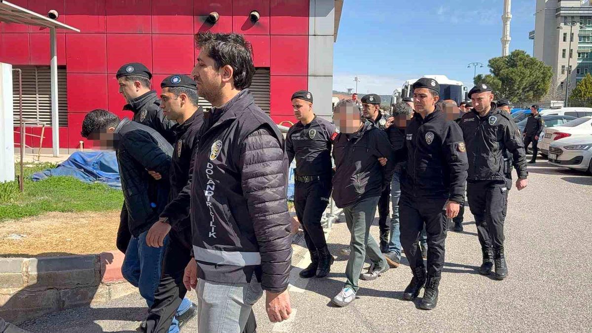 521 milyon TL'lik vurgun yapan aralarında GAÜN öğretim görevlisinin de bulunduğu 10 kişi tutuklandı