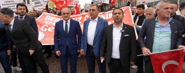 Kemeraltı esnafı otopark sorunu nedeniyle kepenk kapattı